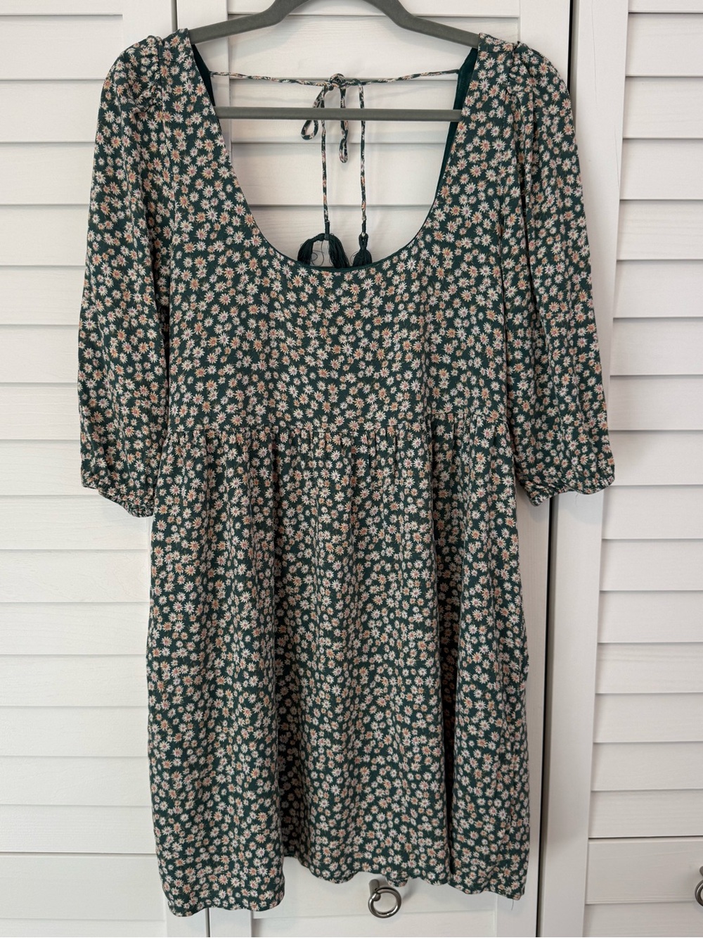 American Eagle Green Mini Dress Daisy Print floral festival boho romance